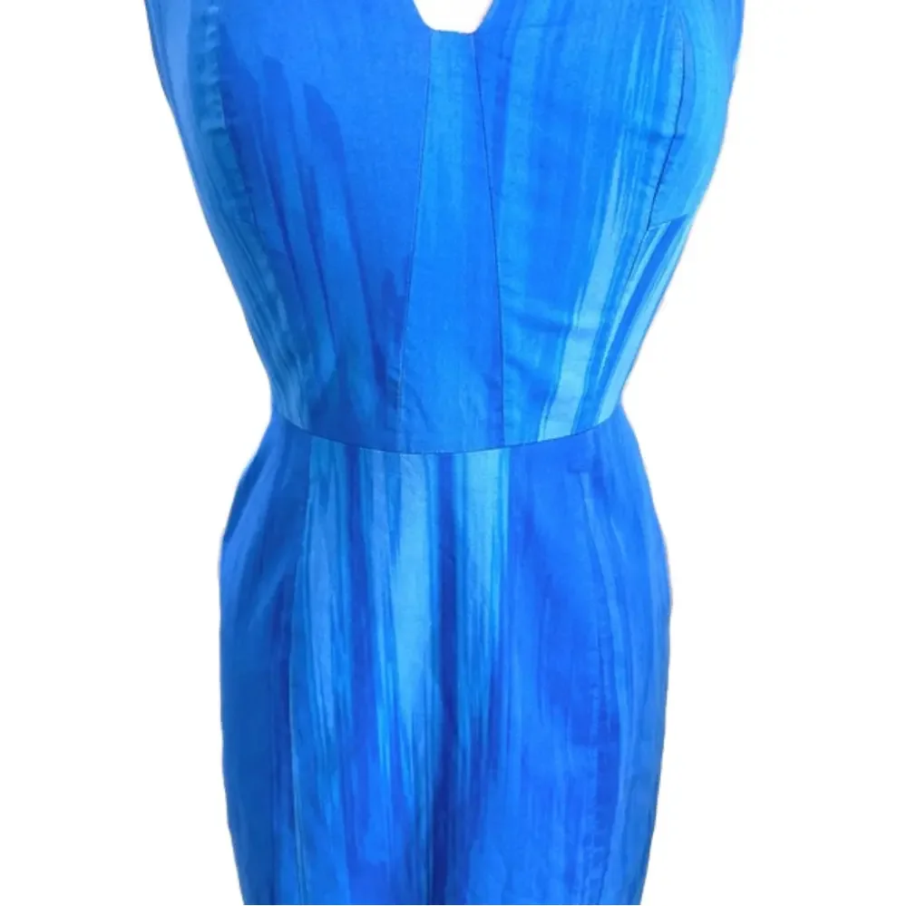 Tahari Notched V-Neck Blue Size 4 Dress Sleeveless Lined Sheath Dress - Picture 3 of 11